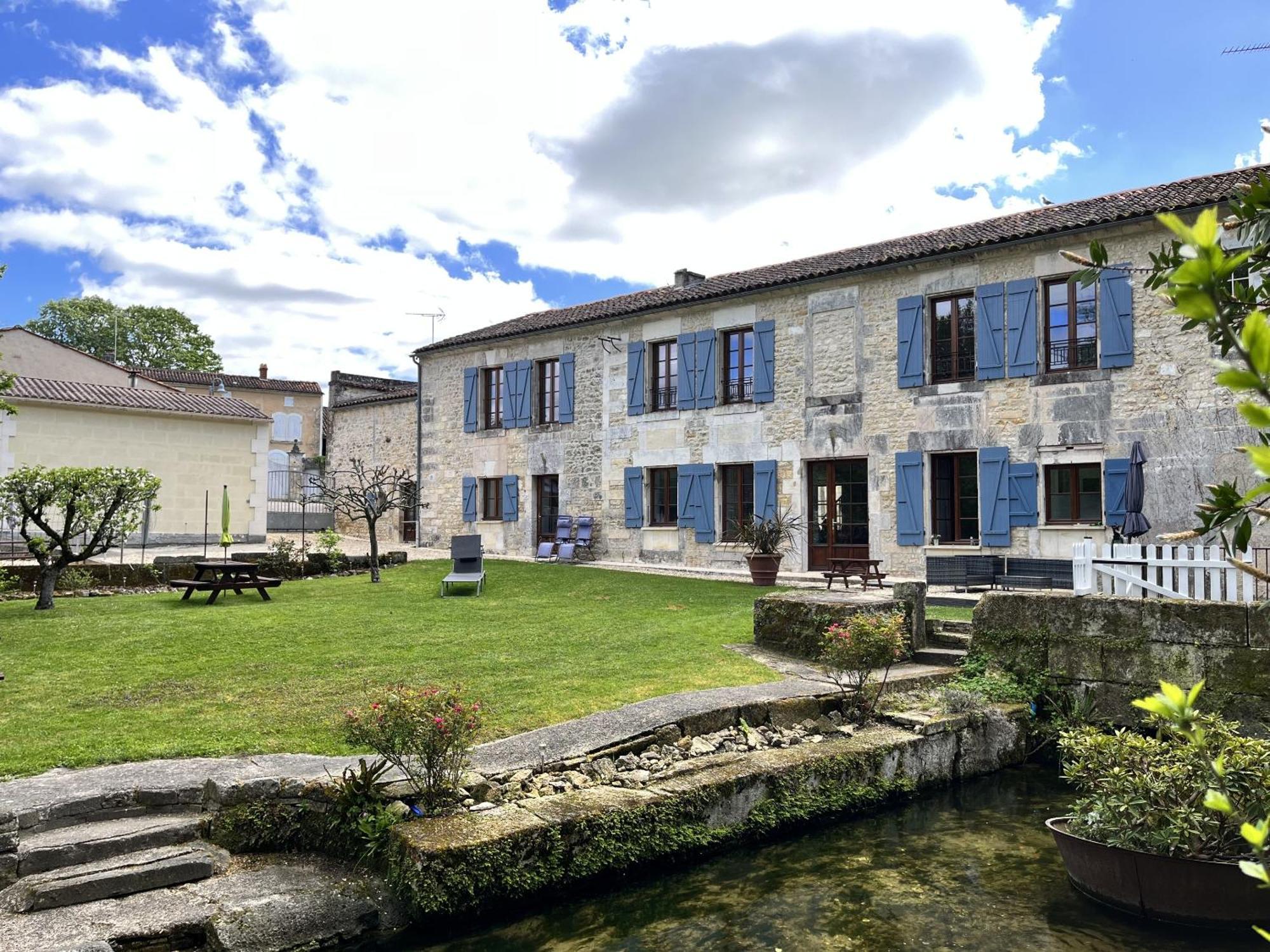 Petit Moulin De Veillard Villa Bourg-Charente Exterior foto