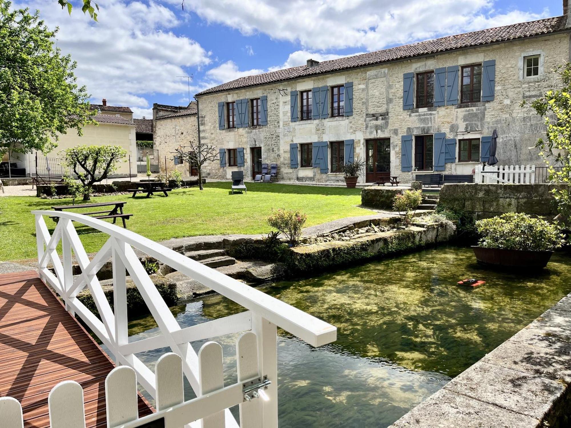 Petit Moulin De Veillard Villa Bourg-Charente Exterior foto