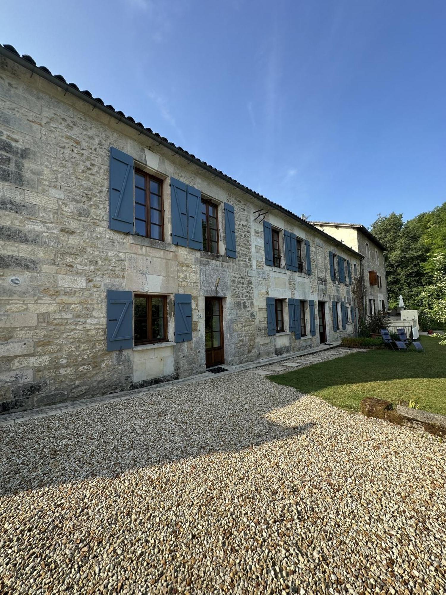 Petit Moulin De Veillard Villa Bourg-Charente Exterior foto